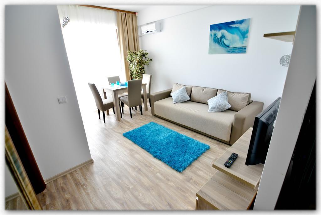 Summerland Luxury Studios By The Sea Mamaia Room photo